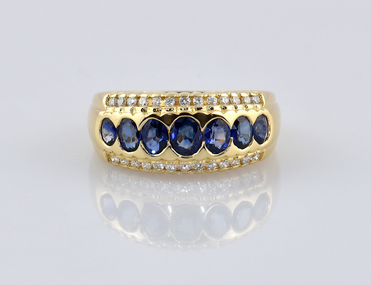 Saphir Diamant Ring 750/000 18 K Gelbgold 26 Brillanten zus. 0,24 ct
