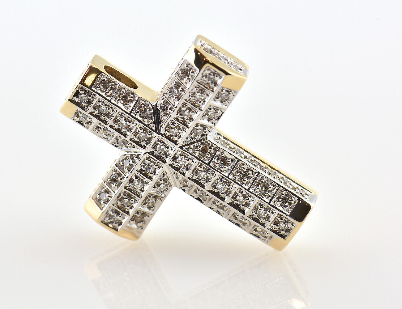 Anhänger Kreuz 585/000 14 K Gelbgold 47 Diamanten zus. 0,75 ct