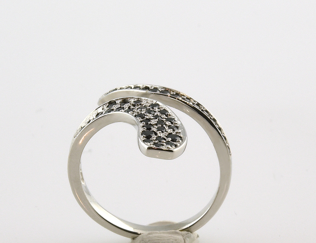 Diamantring 585 14 K Weißgold 46 Diamanten zus. 0,50 ct