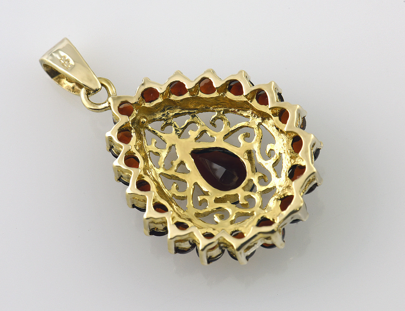 Anhänger Granat 333 8 K Gelbgold
