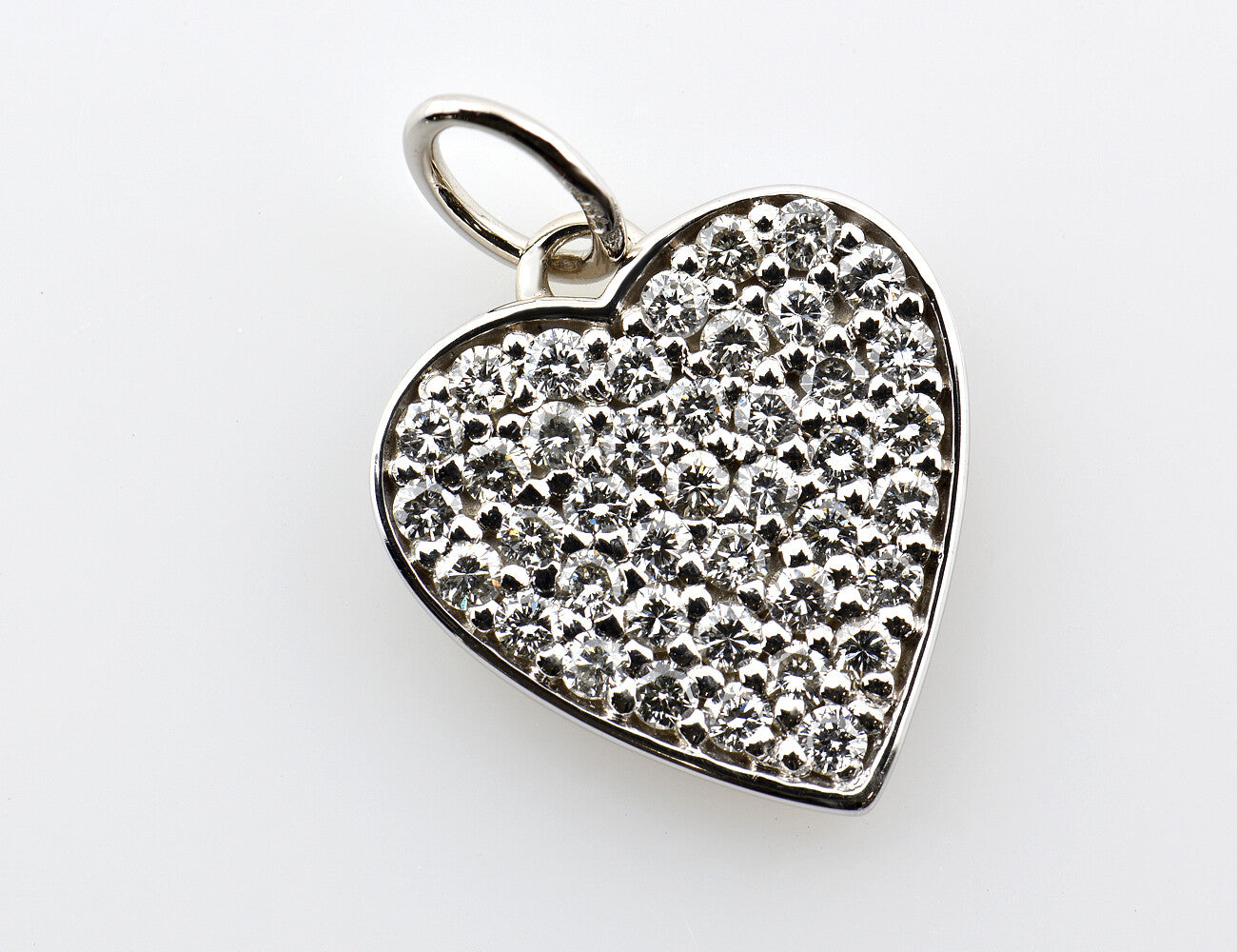 Anhänger Diamant Herz 585/000 14 K Weißgold 41 Brillanten 0,65 ct