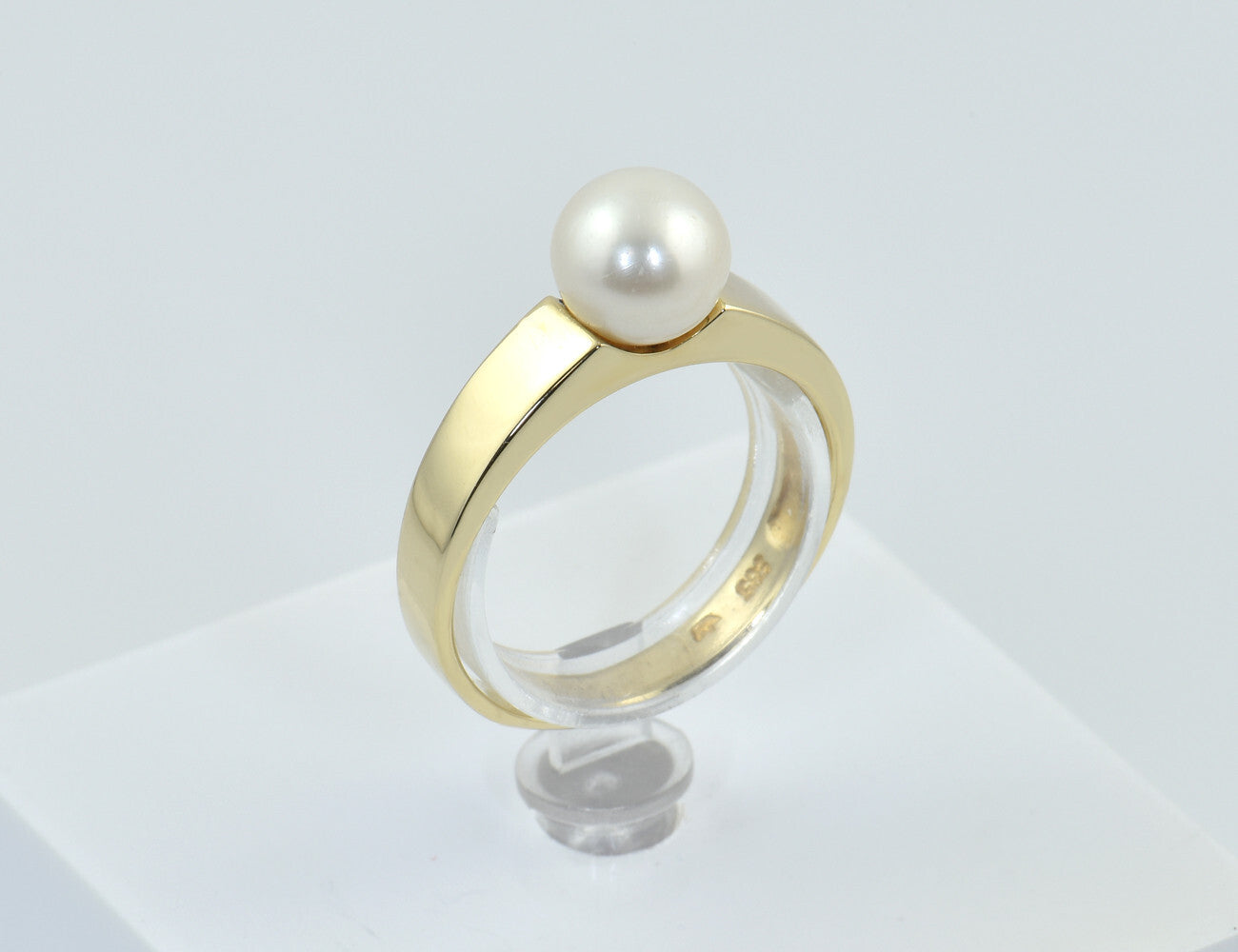 Akoya pearl ring 585/000 14 K yellow gold