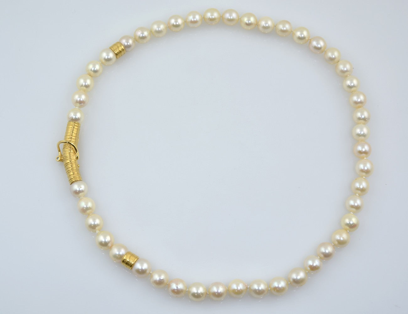 Akoya-Perlen-Kette 585/000 14 K Gelbgoldschließe 1 Diamanten 0,03 ct Länge 45 cm