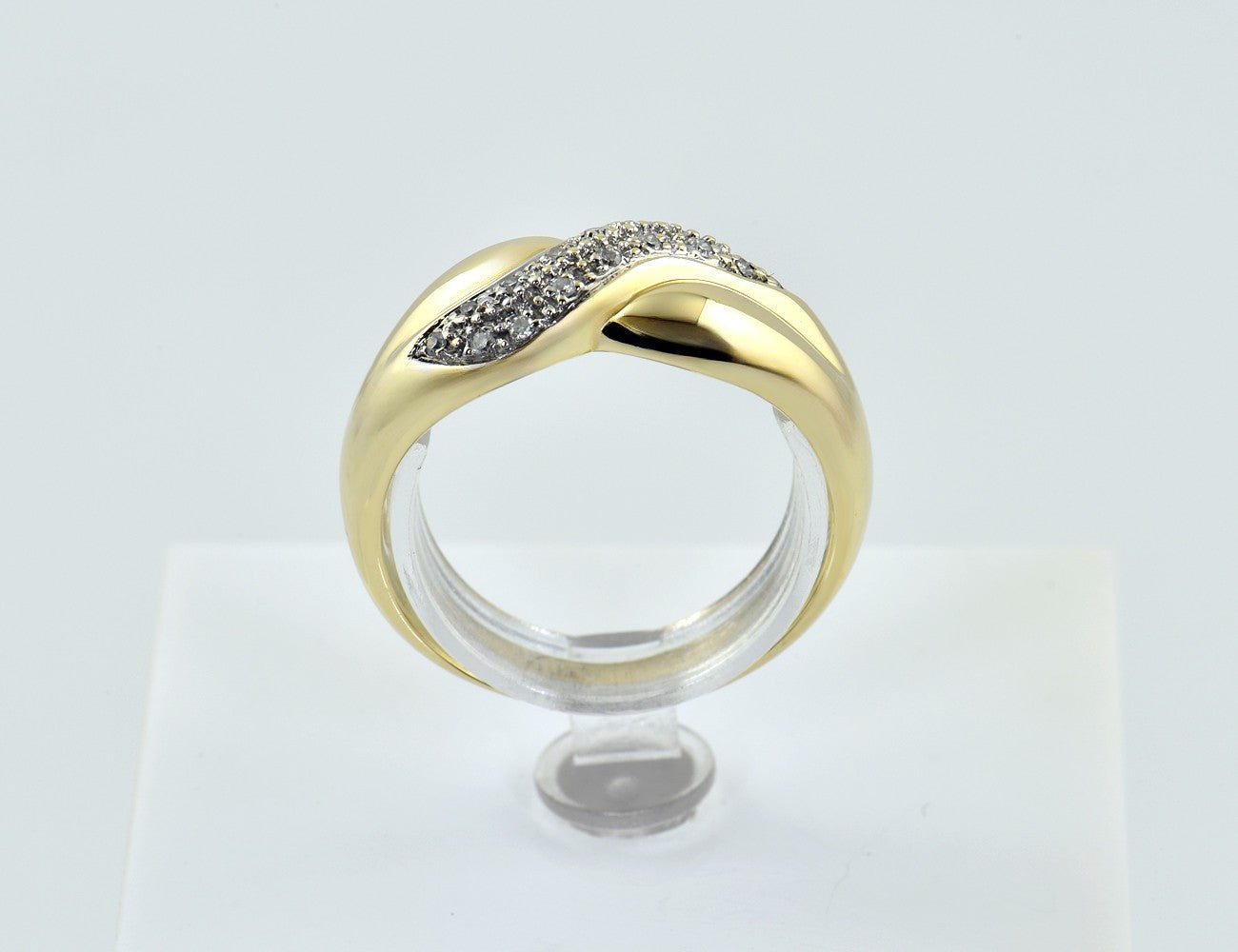 Diamant Ring 585/000 14 K Gelbgold 15 Diamanten zus. 0,10 ct