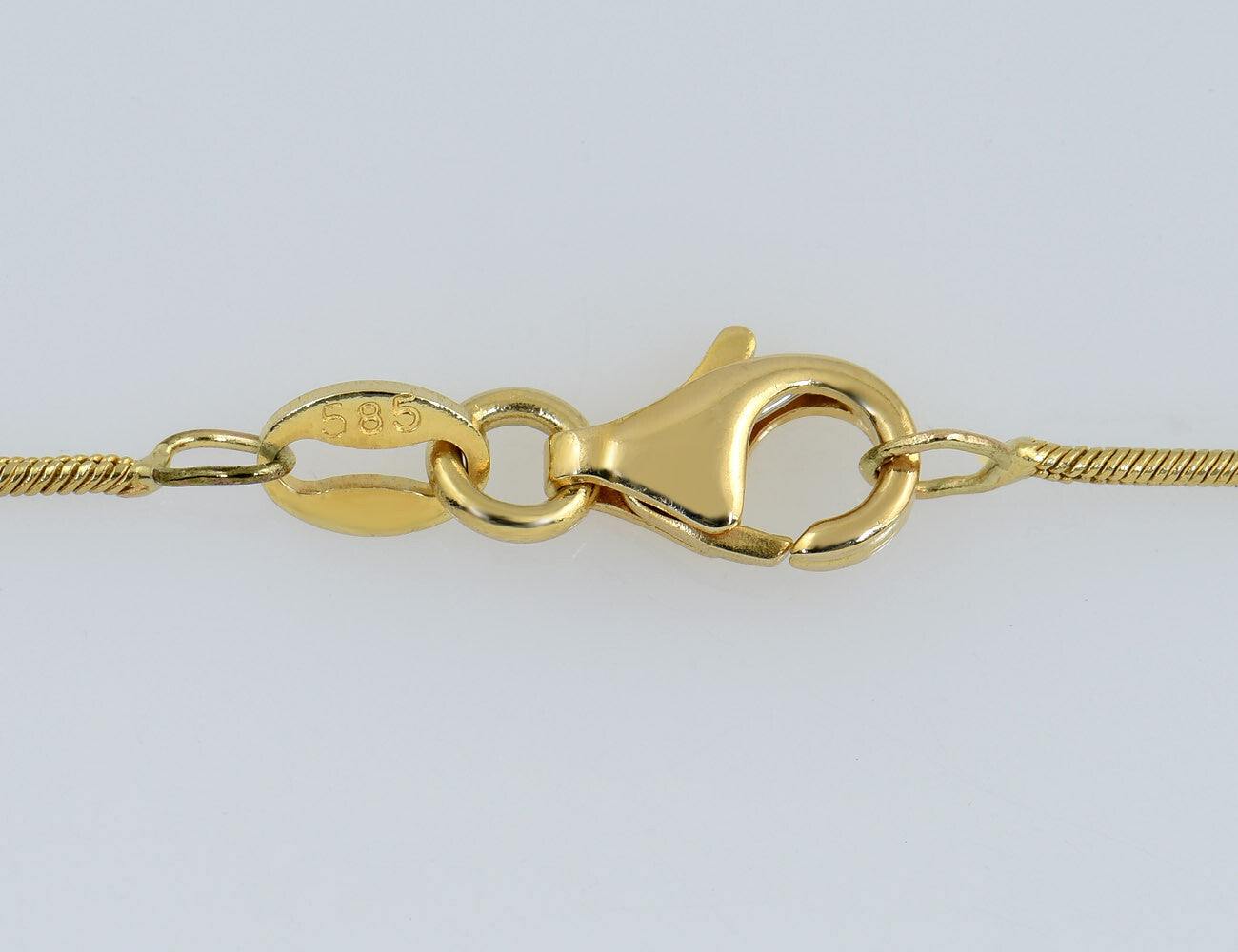 3 Diamant Anhänger mit Kette 585/000 14 K Gelbgold, 3 Brillanten zus.  0,15 ct