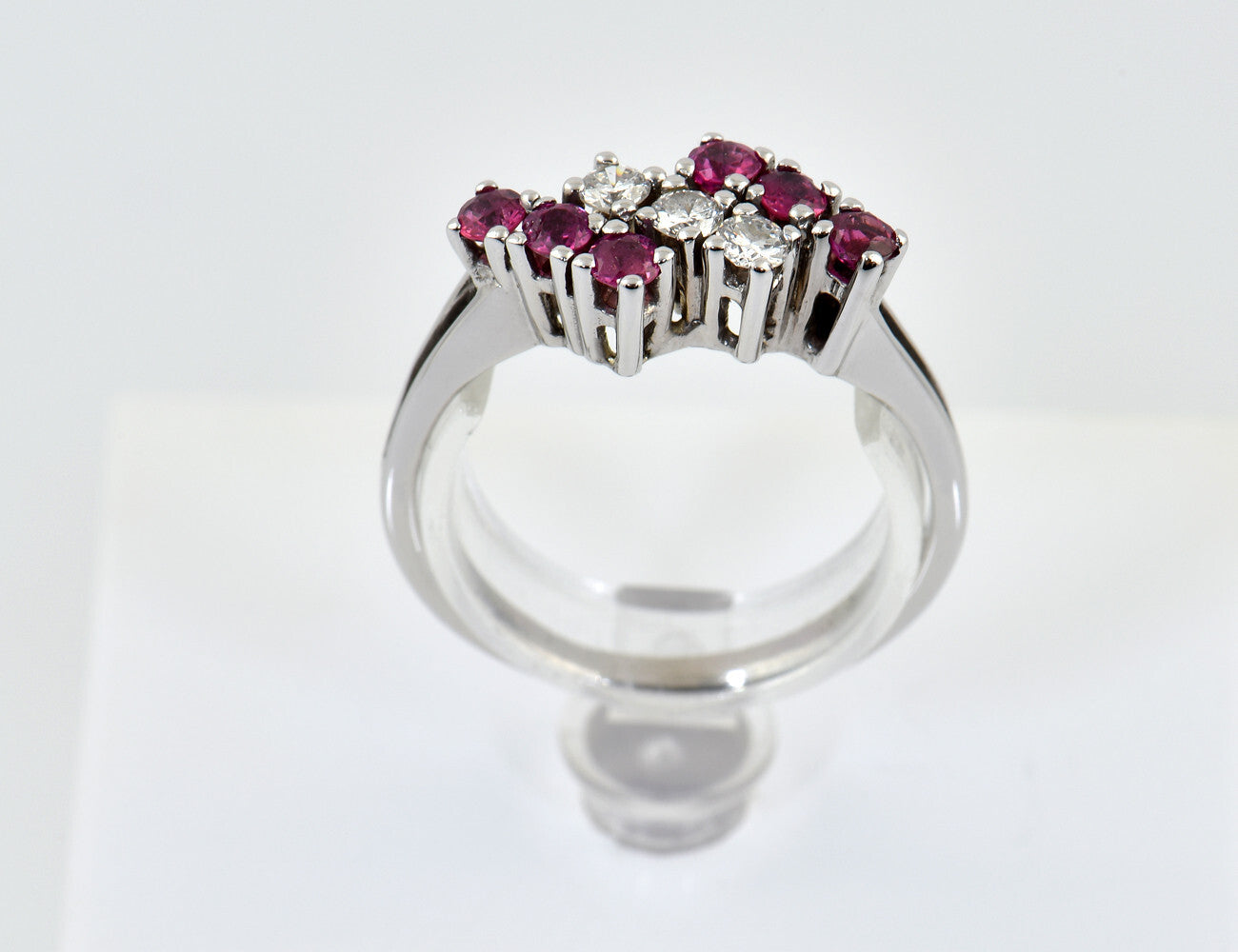 Rubin Diamant Ring 585/000 14 K Weißgold 3 Brillanten zus. 0,15 ct