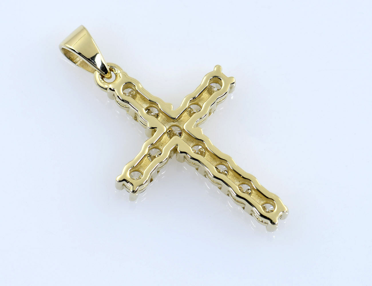 Anhänger Kreuz 585/000 14 K Gelbgold 11 Brillanten Lab Crown CVD zus. 0,68 ct