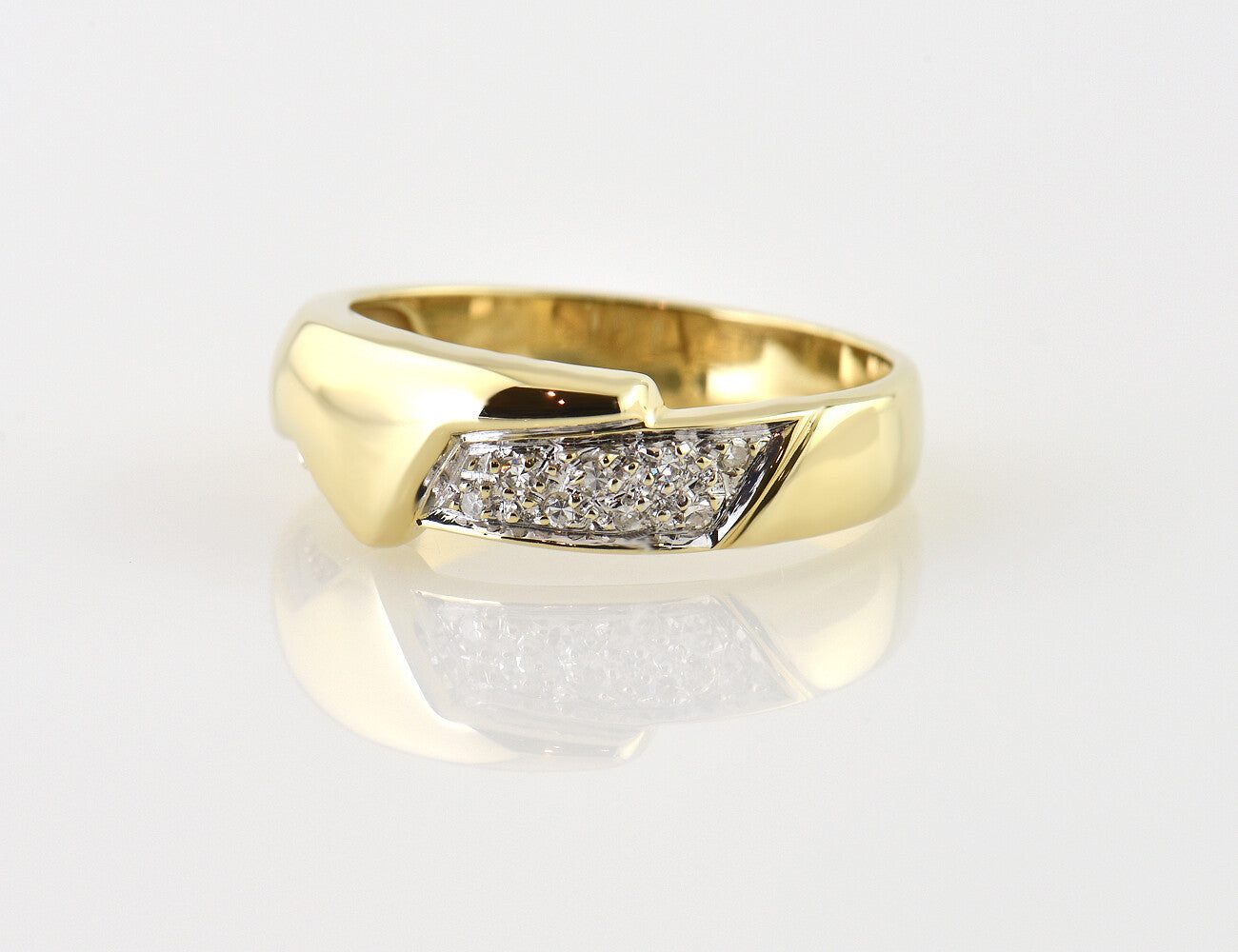 Diamant Ring 585/000 14 K Gelbgold 8 Diamanten zus. 0,08 ct