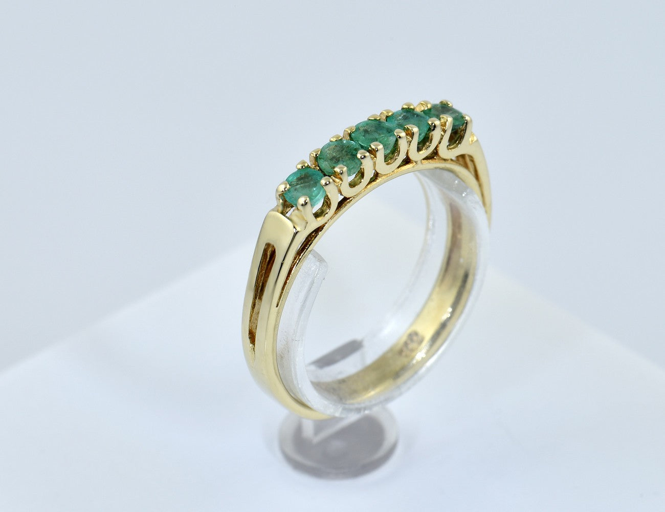 Smaragd Ring 333/000 8 K Gelbgold