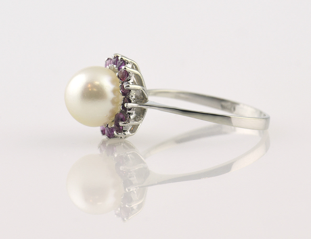 Ring Akoyaperle Rubin 750/000 18 K Weißgold