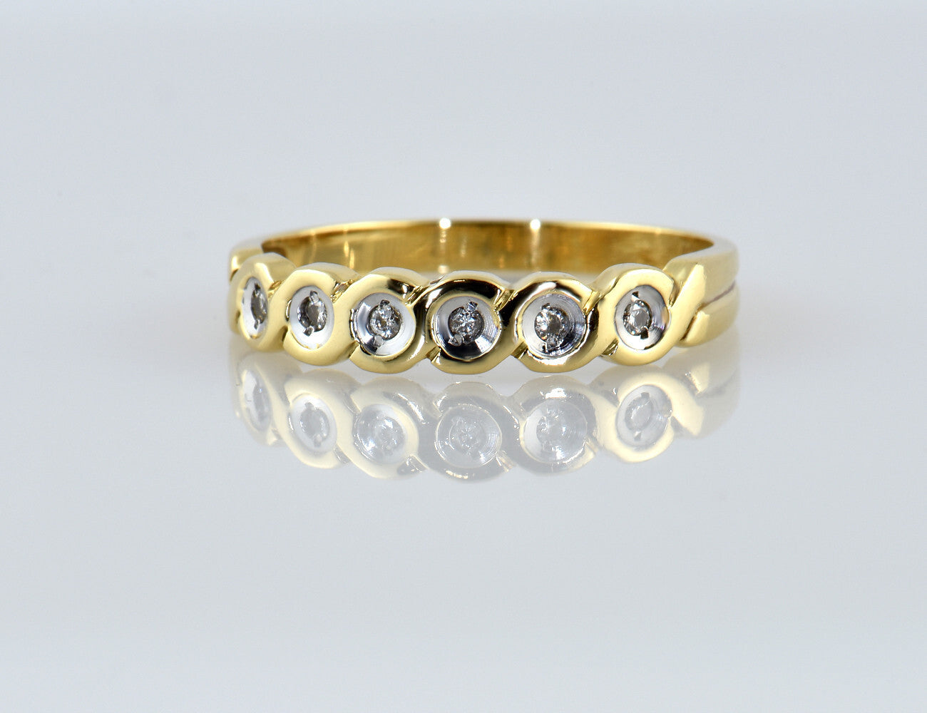 Diamond ring 750/000 18 K yellow gold 6 diamonds total 0.05 ct