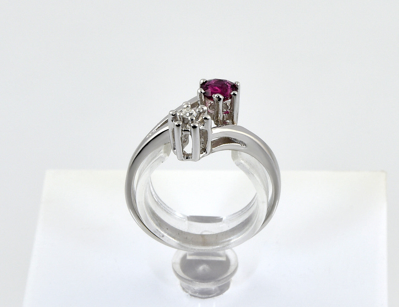 Rubin Diamant Ring 585/000 14 K Weißgold 1 Diamant 0,015 ct