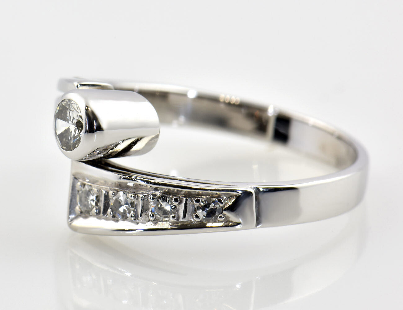 Diamant Ring 585/000 14 K Weißgold 5 Diamanten zus. 0,27 ct