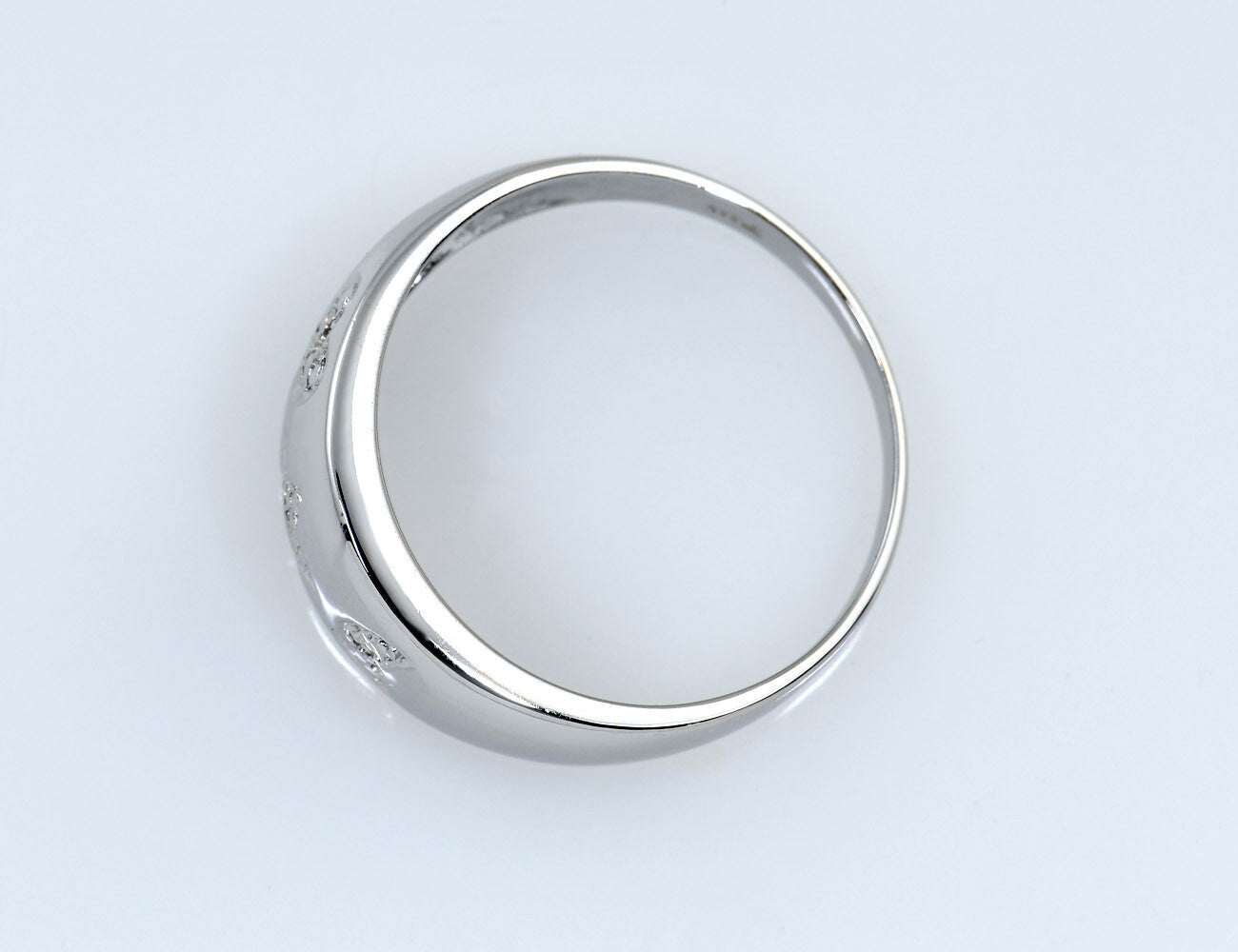 Diamant Ring 333/000 8 K Weißgold 3 Diamanten zus. 0,02 ct