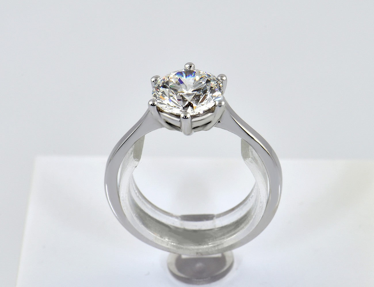 Solitär Ring 585/000 14 K Weißgold Diamant LG 2,00 ct mit IGI Zertifikat E/VVS2