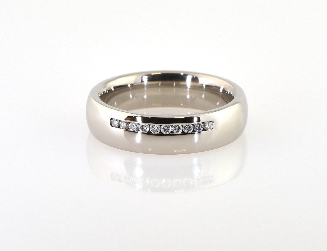 Diamant Ring 950/000 Palladium 10 Brillanten zus. 0,15 ct