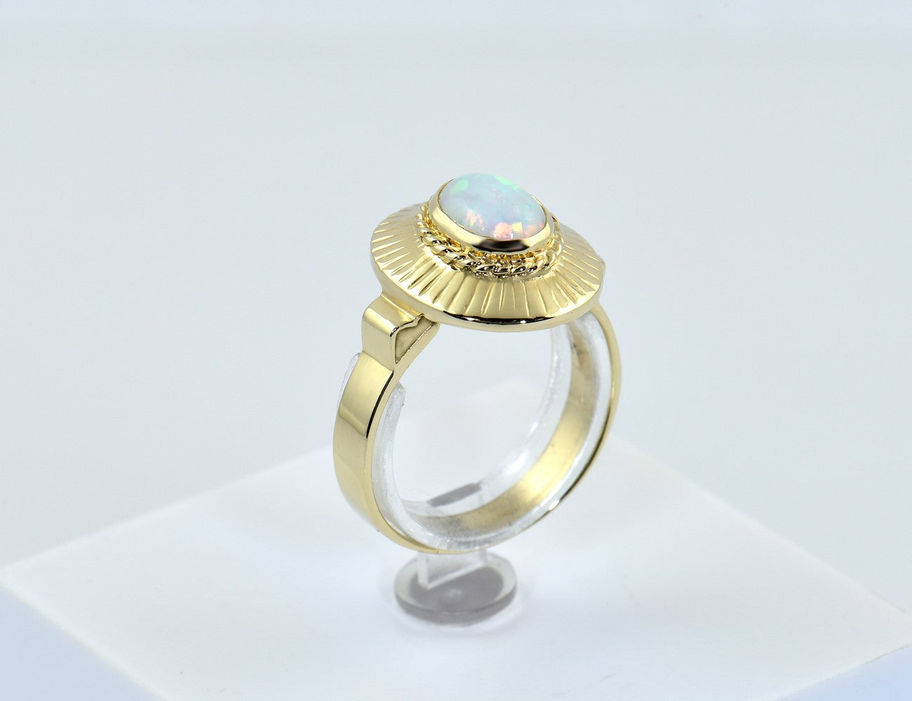 Opal Ring 585/000 14 K Gelbgold