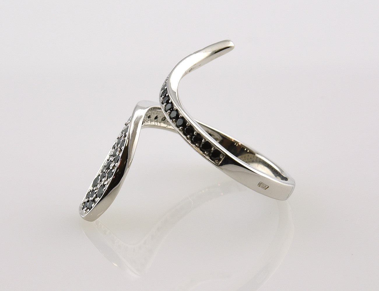 Diamantring 585 14 K Weißgold 46 Diamanten zus. 0,50 ct