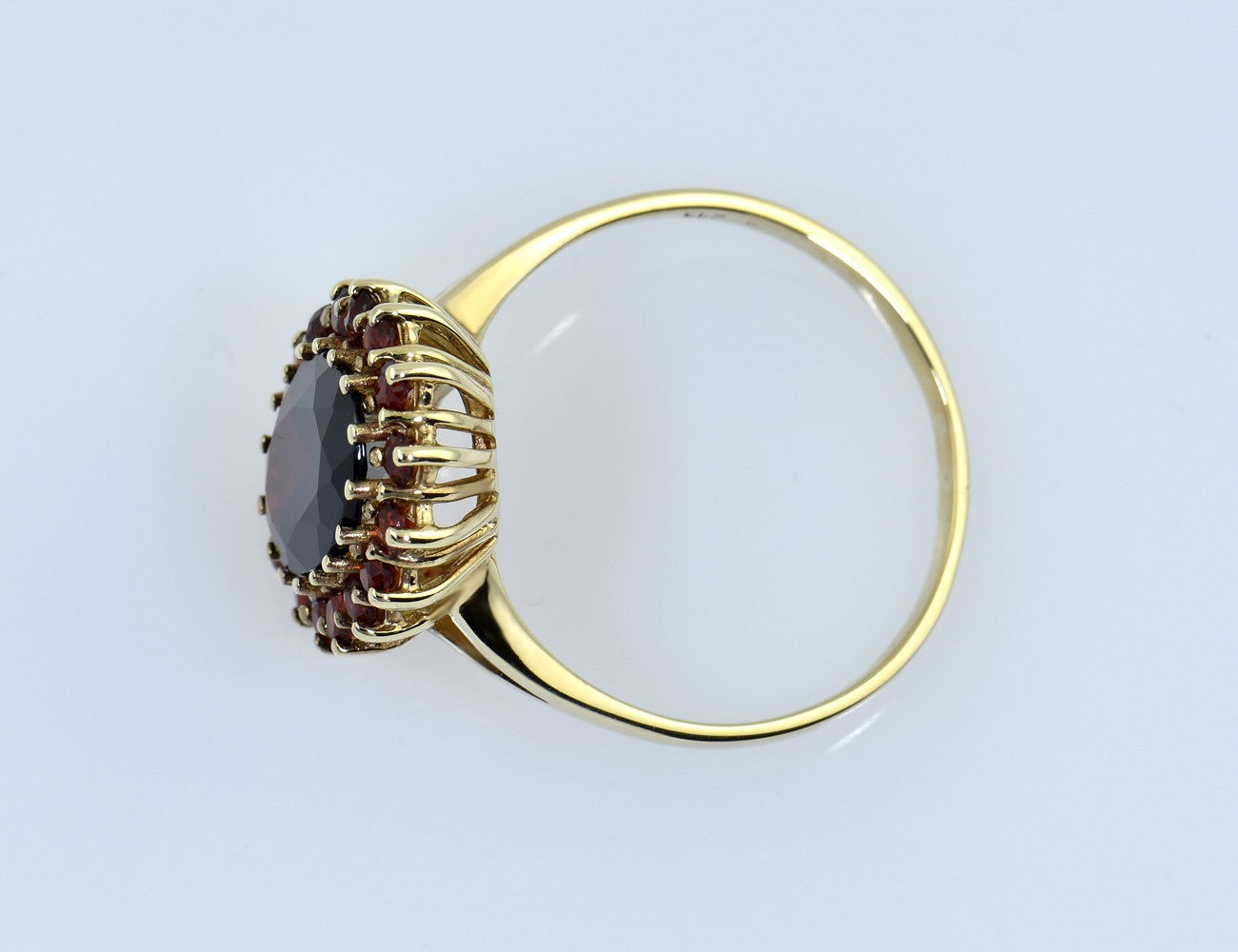 Ring Granat 333/000 8 K Gelbgold