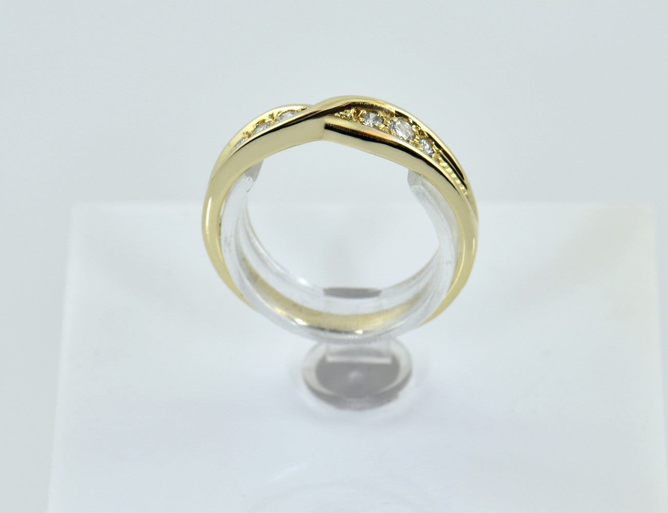 Diamant Ring 585/000 14 K Gelbgold 6 Brillanten zus. 0,10 ct