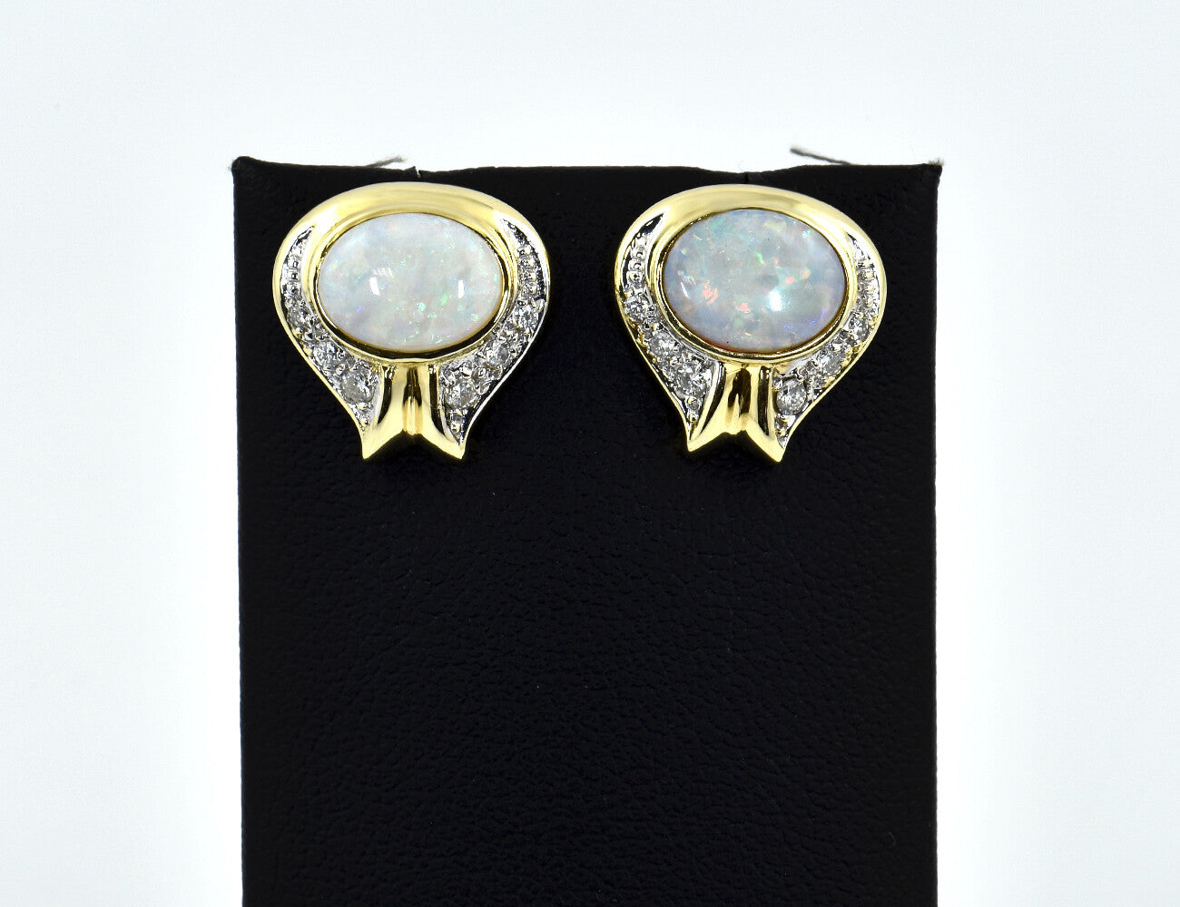 Ohrstecker Opal 585/000 14 K Gelbgold 12 Diamanten zus. 0,18 ct