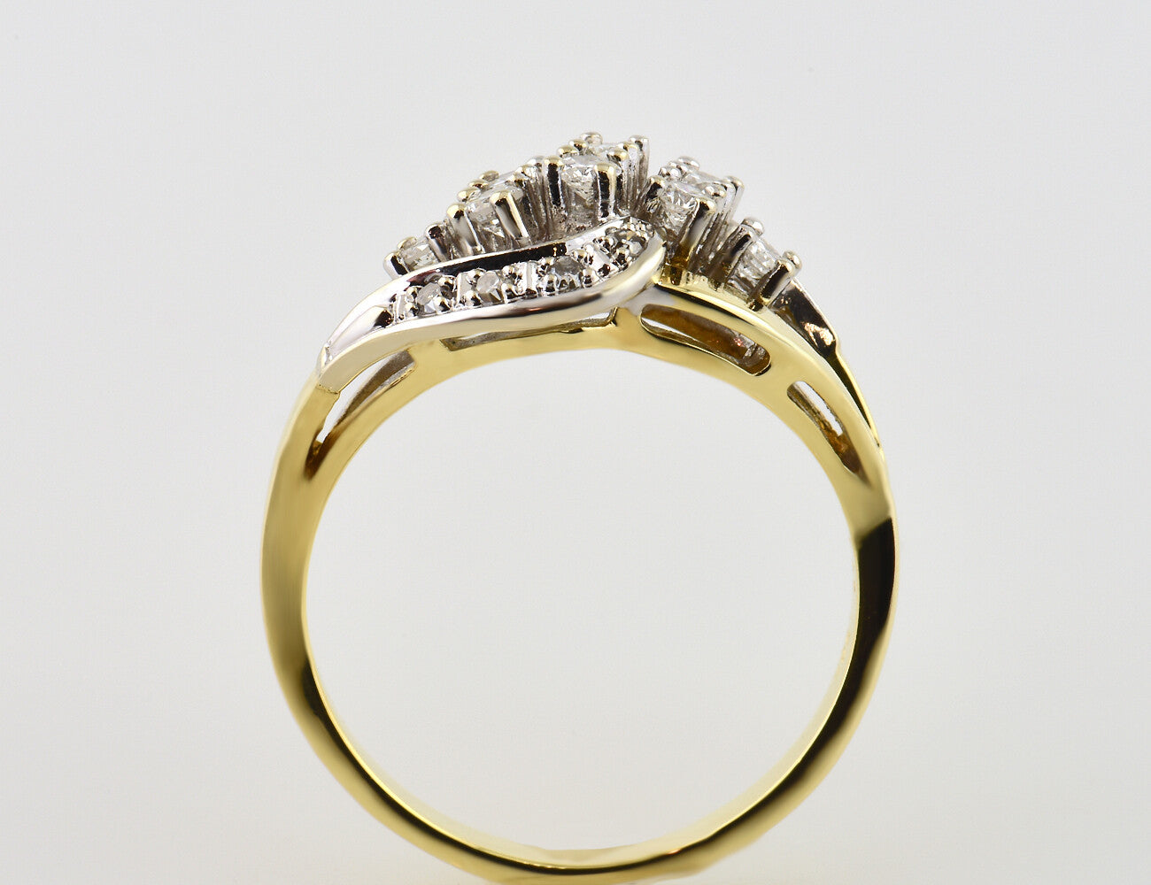 Diamant Ring 585 14 K Gelbgold 16 Diamanten zus. 0,42 ct