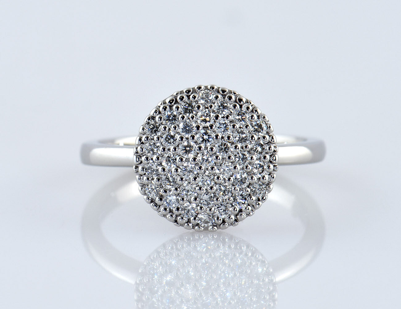 Diamond ring 585/000 14 K white gold 37 diamonds Lab Crown CVD total 0.60 ct