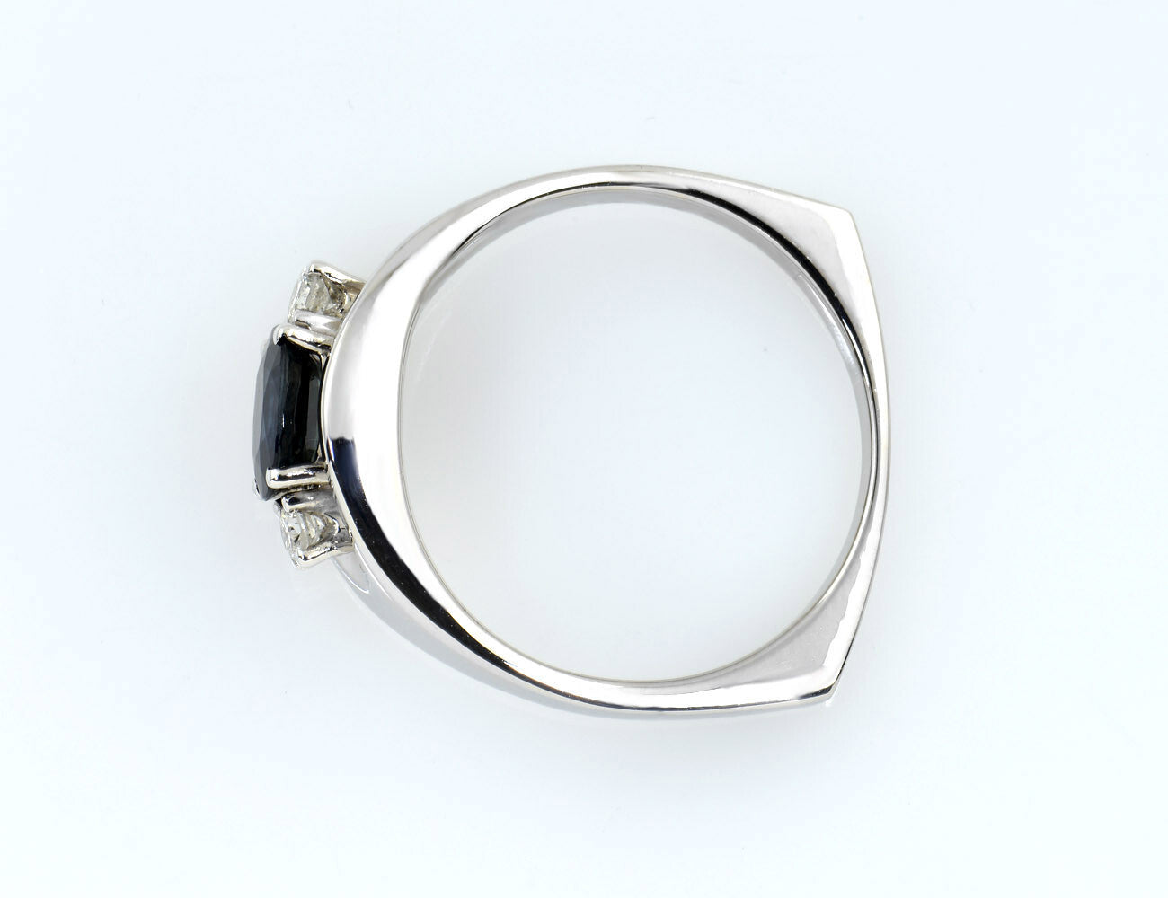 Saphir Diamant Ring 750/000 18 K Weißgold 2 Brillanten zus. 0,08 ct