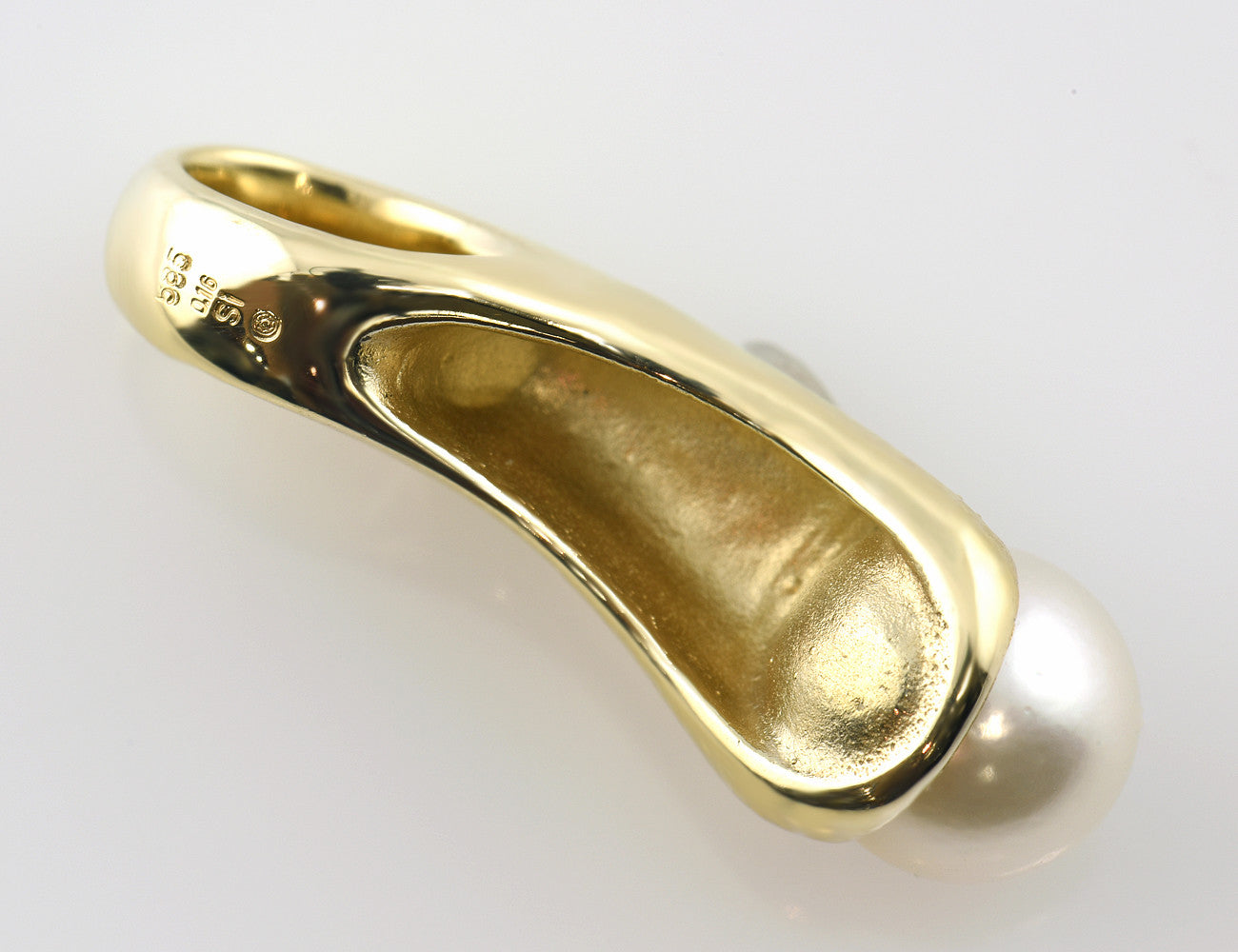 Anhänger Akoyaperle 585 14 K Gelbgold 14 Diamanten zus. 0,16 ct