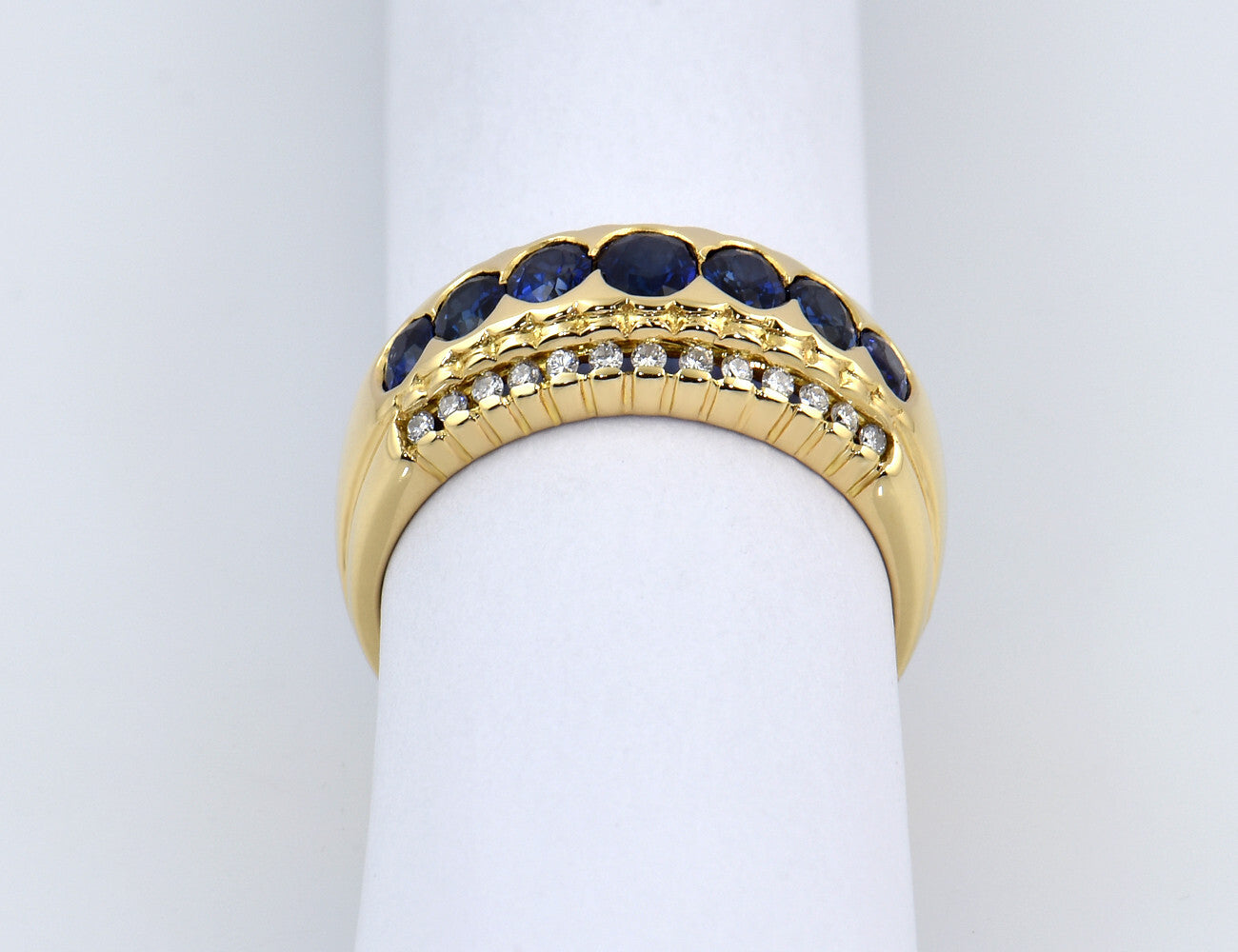 Saphir Diamant Ring 750/000 18 K Gelbgold 26 Brillanten zus. 0,24 ct