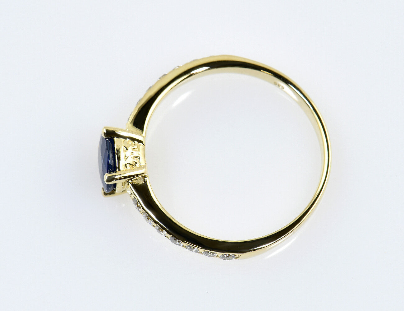 Solitär Saphir Ring 585/000 14 K Gelbgold 14 Brillanten zus. 0,24 ct