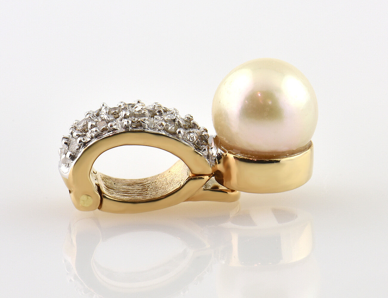 Anhänger Akoyaperle 585/000 14 K Gelbgold 15 Diamanten zus. 0,16 ct