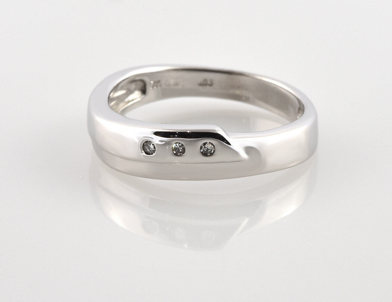 Diamant Ring 585/000 14 K Weißgold 3 Diamanten zus. 0,03 ct