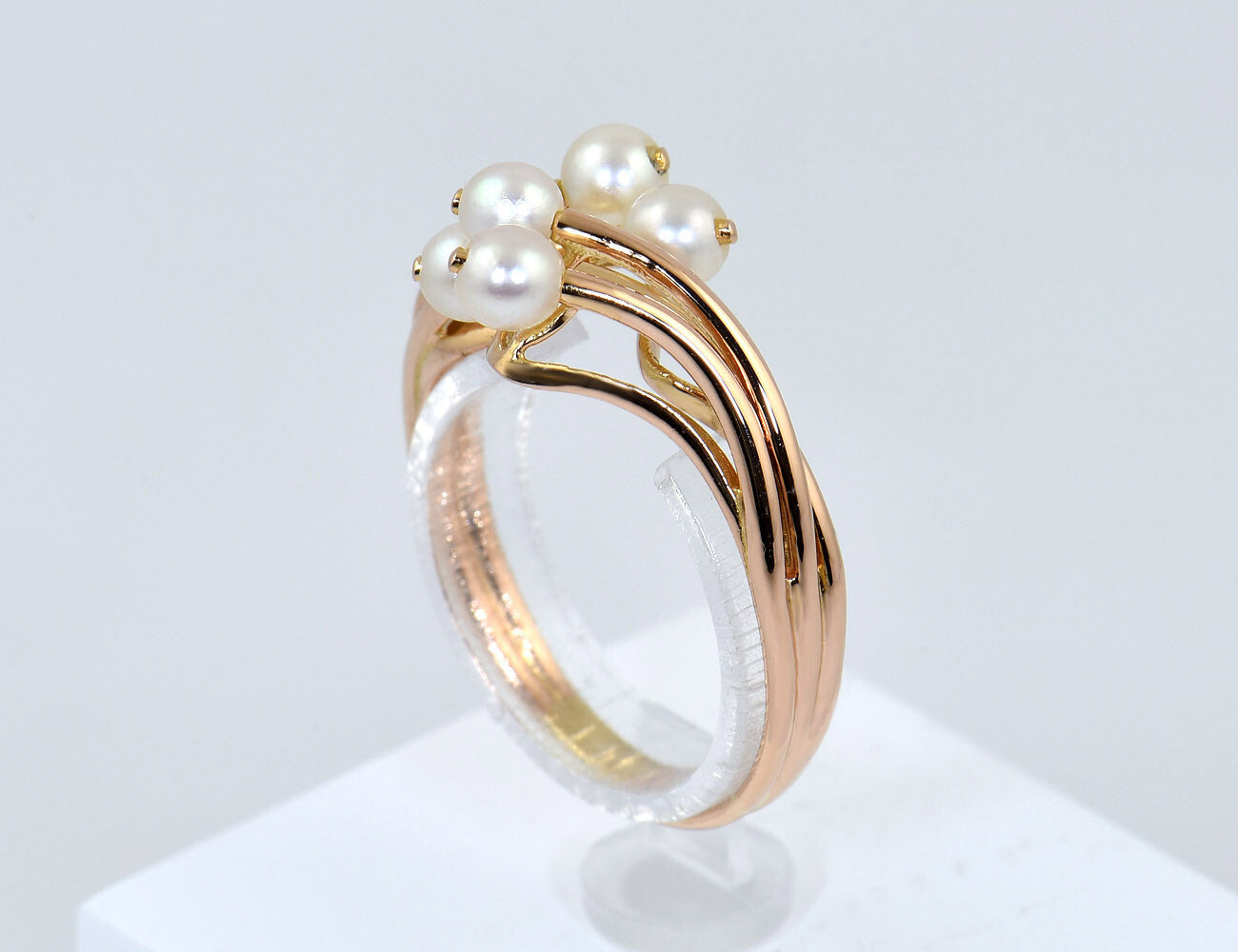 Ring Pearls 750/000 18 K red gold