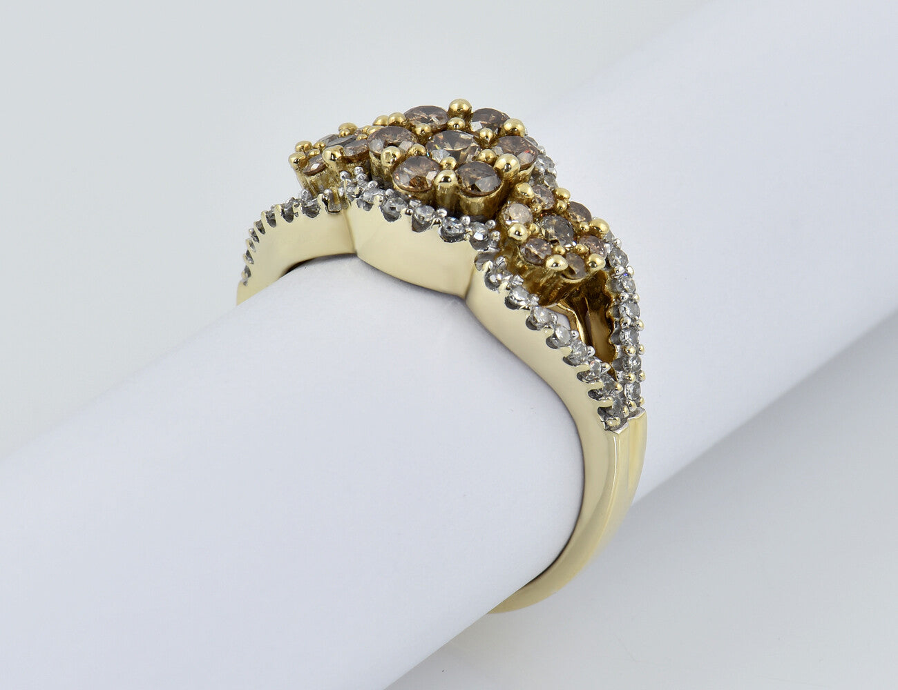 Diamant Ring 375/000 9 K Gelbgold, 67 Diamanten zus. 0,80 ct