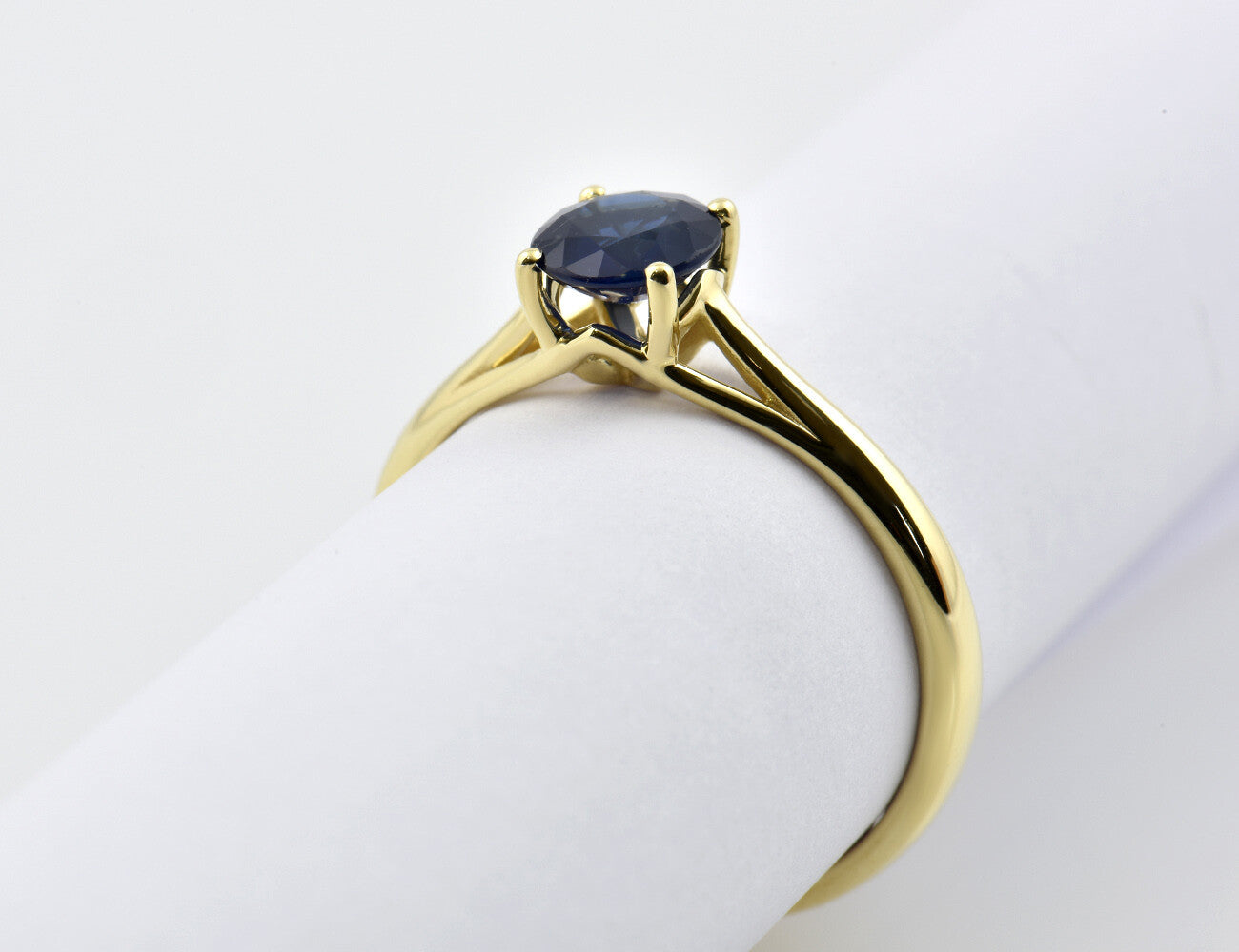Solitär Saphir Ring 585/000 14 K Gelbgold 0,98 ct