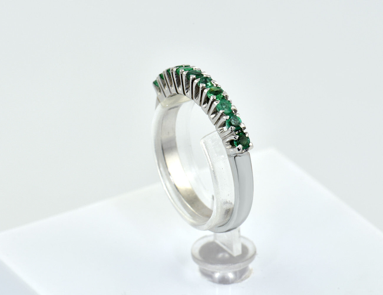 Ring Smaragd 750/000 18 K Weißgold