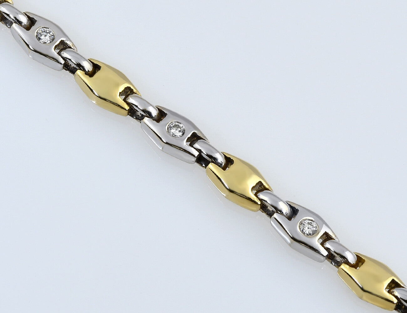 Armband 20,5 cm 750/000 18 K Weißgold/Gelbgold 13 Diamanten zus. 0,20 ct