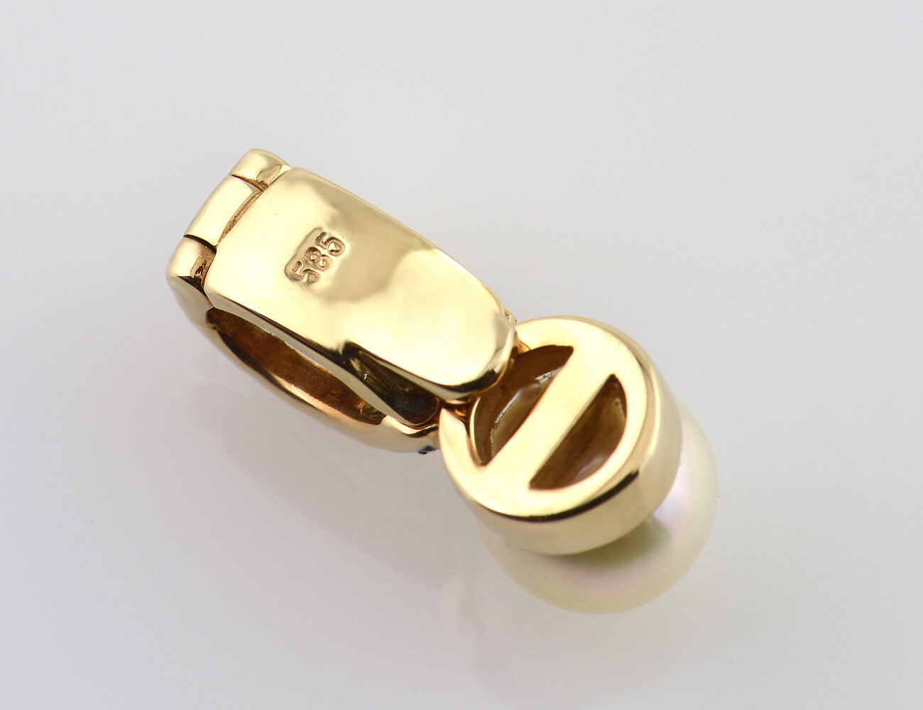 Anhänger Akoyaperle 585/000 14 K Gelbgold 15 Diamanten zus. 0,16 ct