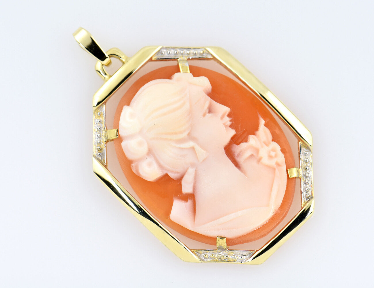 Anhänger Muschelgemme 333/000 8 K Gelbgold