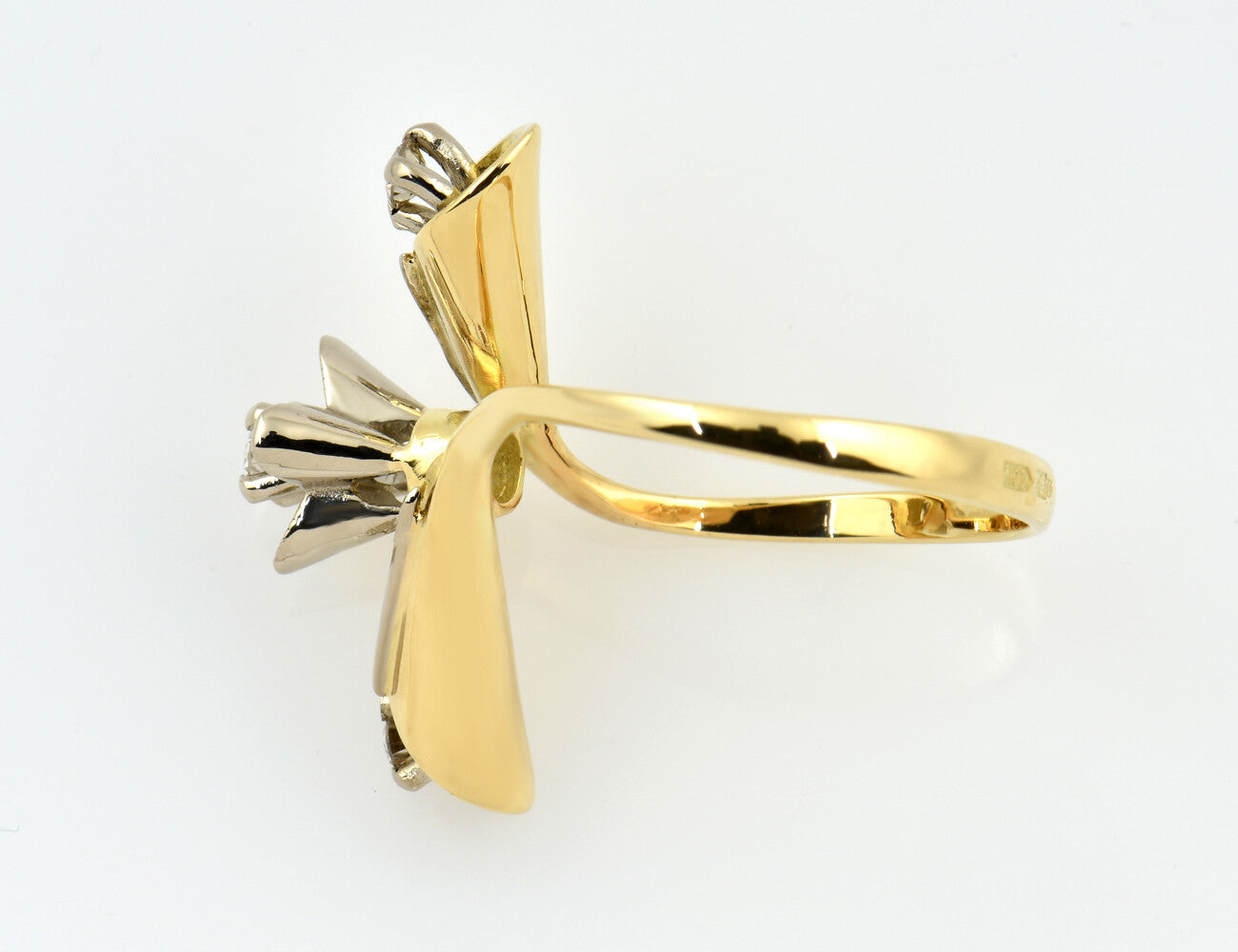 Diamant Ring 750/000 18 K Gelb-/Weißgold 3 Brillanten zus. 0,23 ct