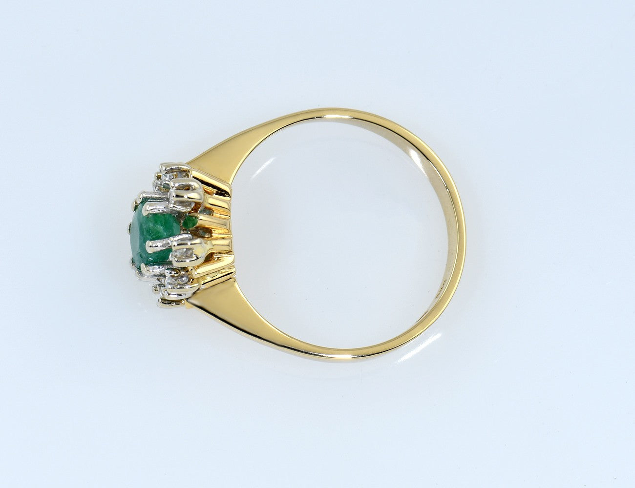 Ring Smaragd Diamant  585/000 14 K Gelbgold 8 Diamanten zus. 0,08 ct