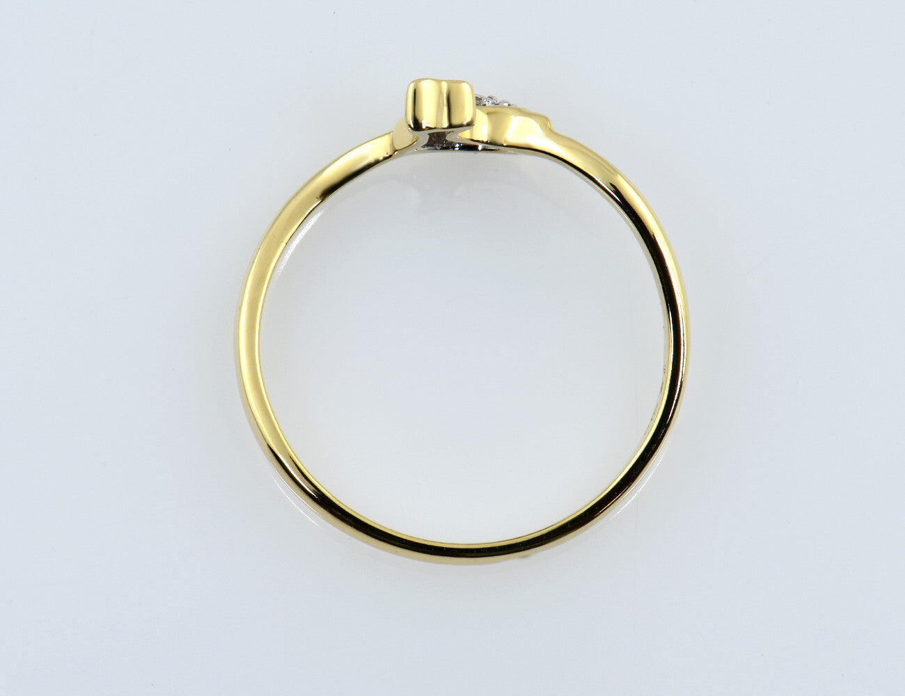 Diamond ring 750/000 18 K yellow gold 5 diamonds total 0.04 ct