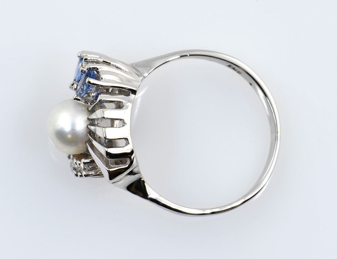 Ring Akoyaperle Saphir 585/000 14 K Weißgold 4 Diamanten zus. 0,03 ct