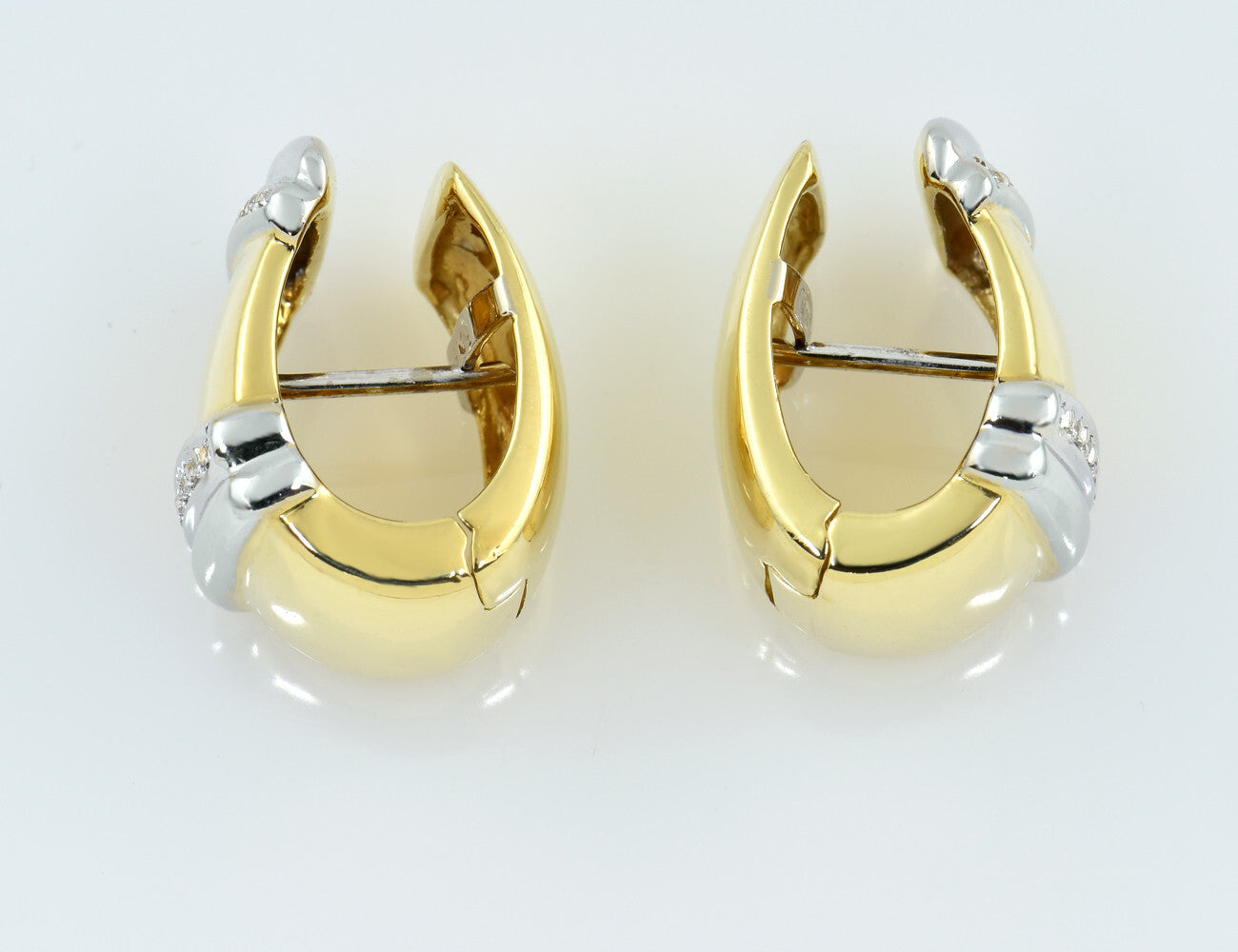Creolen Scharniercreole 750/000 18 K Gelbgold 20 Brillanten zus. 0,25 ct