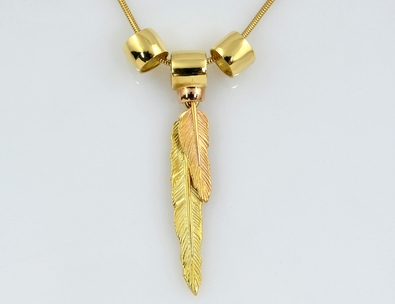 H.Stern Anhänger Feder mit Schlangenkette 750/000 18 K Gelbgold. TOP Zustand!!!