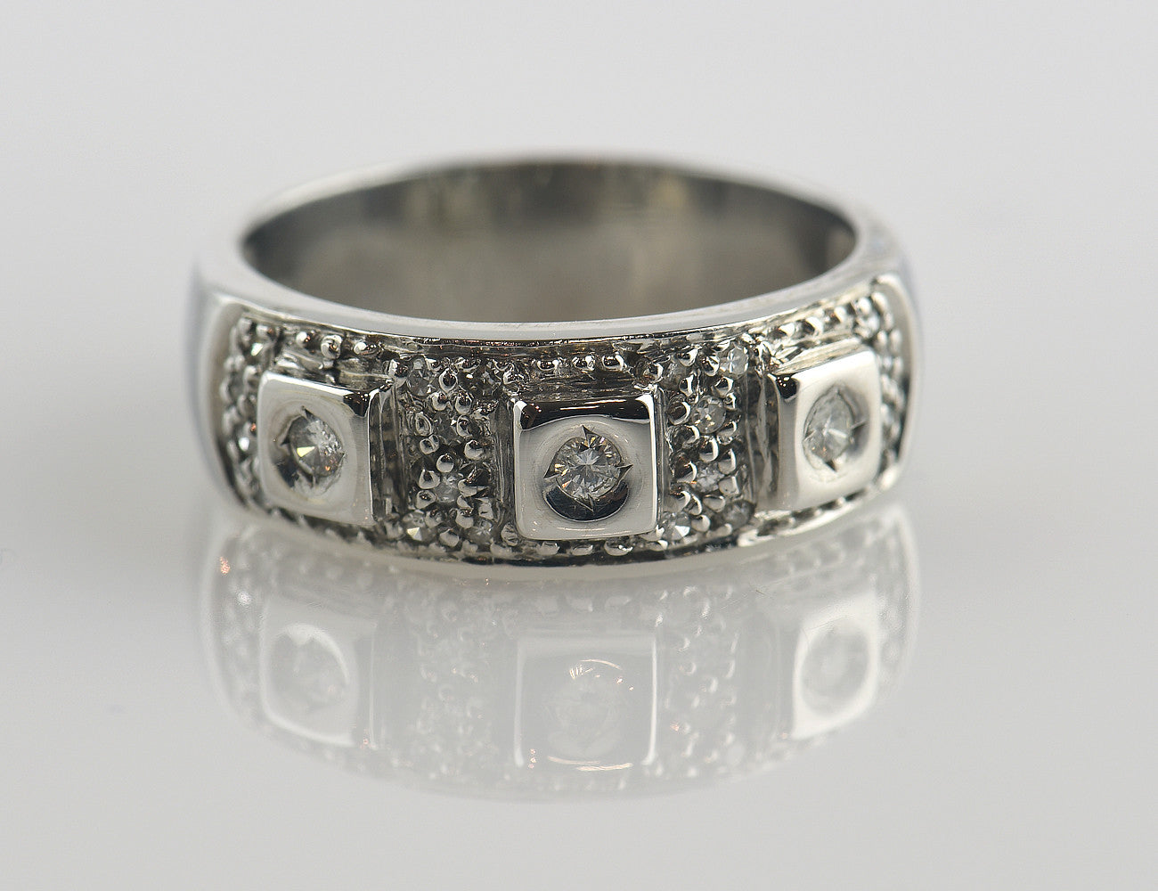 Diamant Ring 585/000 14 K Weißgold 23 Brillanten zus. 0,20 ct