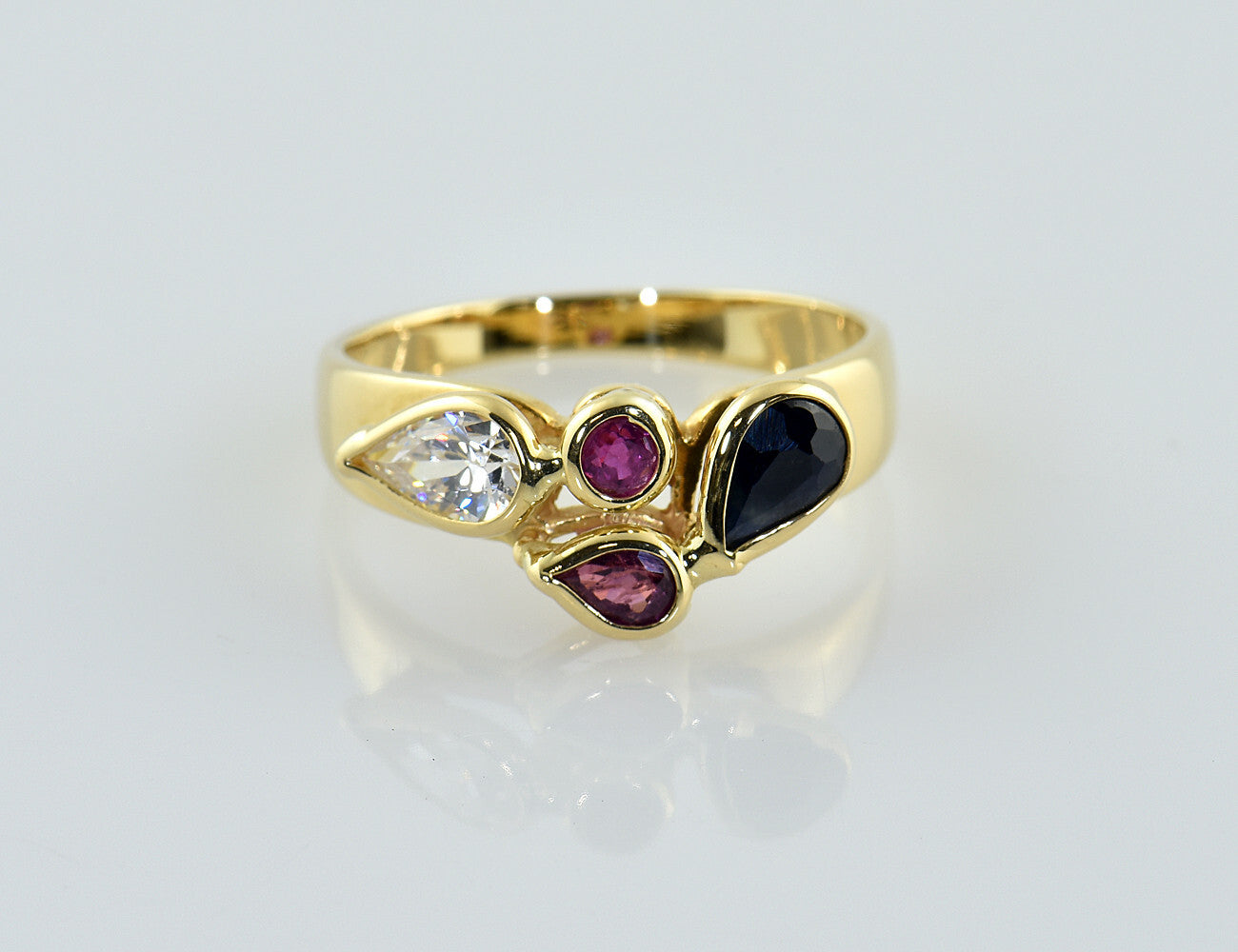 Saphir Rubin Ring 750/000 18 K Gelbgold Zirkonia
