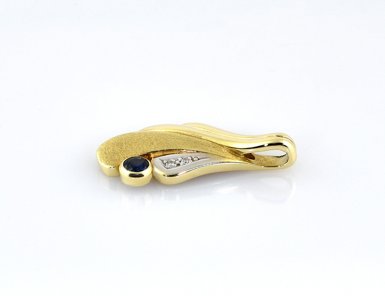 Anhänger Saphir 585/000 14 K Gelbgold, 2 Diamanten zus. 0,02 ct