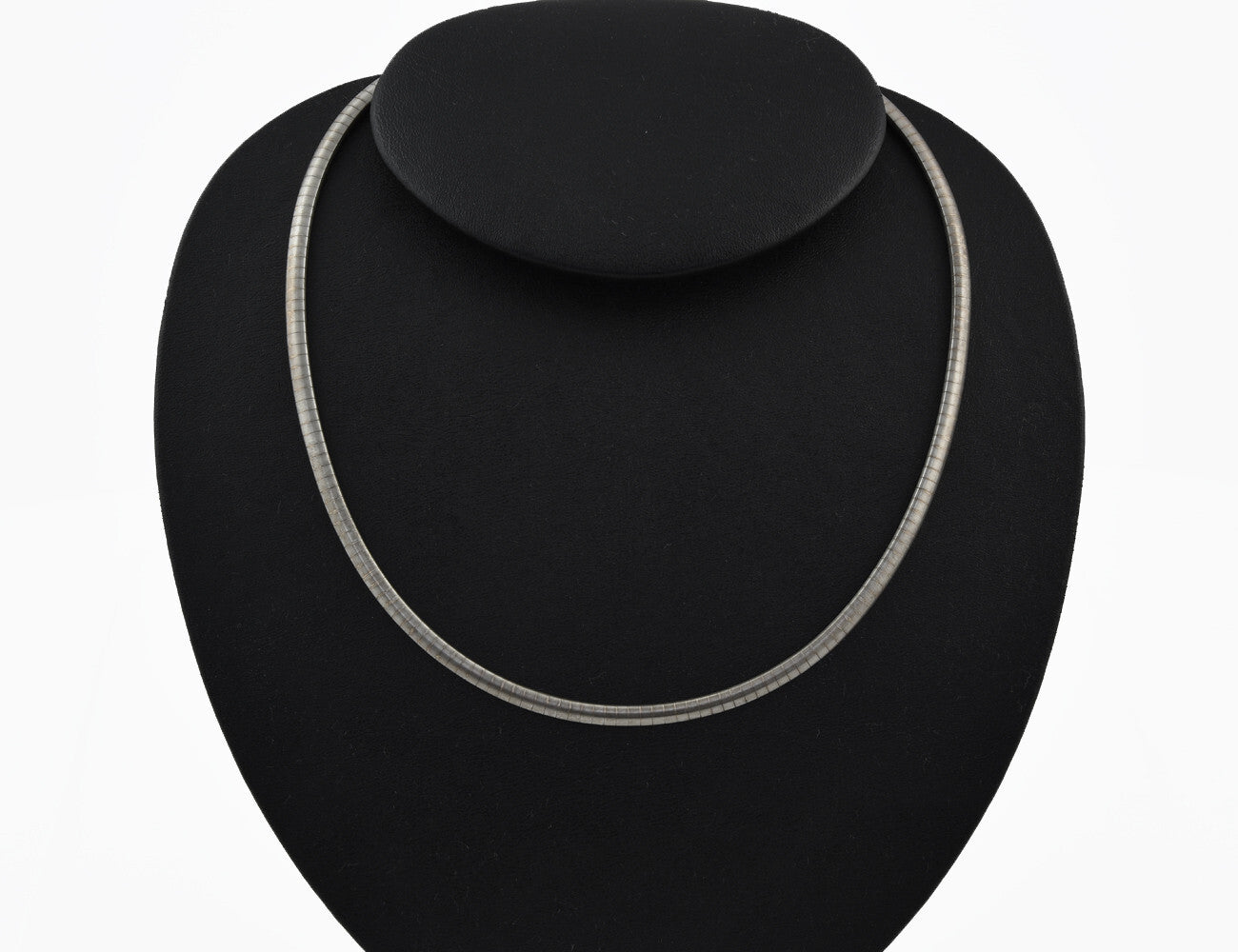 Kette Halsreif Omegareif 44 cm 585/000 14 K Weißgold